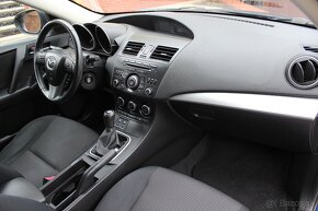 • MAZDA 3 1.6i, 77 kW, benzín, 5-st. manuál, r.v. 2012 • - 8