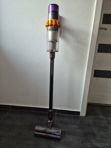 Dyson V15 - 8