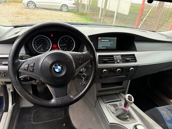 BMW 520i - 8