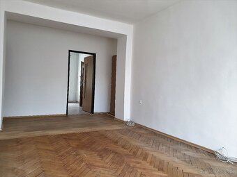 ⌂ PRENÁJOM 3 izb. byt s balkónom v Handlovej na ulici ČSA - 8