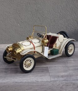 Retro model – auto červené. - 8