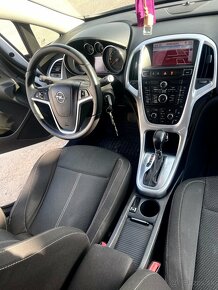 Opel Astra 2.0 J ŠPORT+TOURER AUTOMAT. - 8