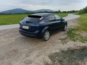 Ford Focus  1.4 59kw - 8