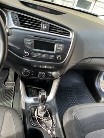 KIA Ceed 1.4 - 8