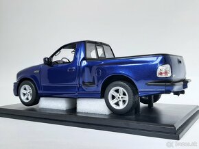 1:18 - Ford F-150 SVT Lightning (2003) - DNA Models - 1:18 - 8