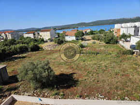 ZADAR - TURANJ, NA PREDAJ STAVEBNÝ POZEMOK 1380 M2, POVOLENI - 8