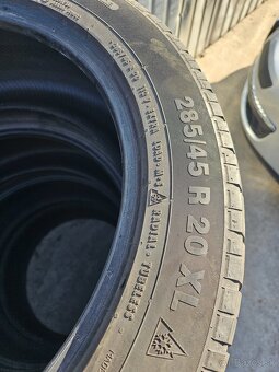 Continetal 285/45 R20 XL zimná sada pneumatík - 8