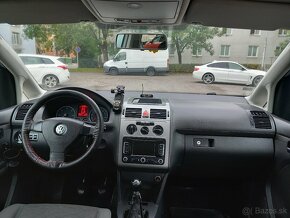 Volkswagen Touran 1.9 TDI 77KW - 8