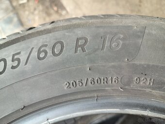 205/60 R16 Michelin - 8