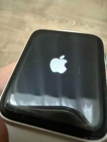 Predám 2x Iphone SE 2020 a Applewatch 3 - 8