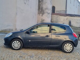 Renault Clio 1.2i - 8