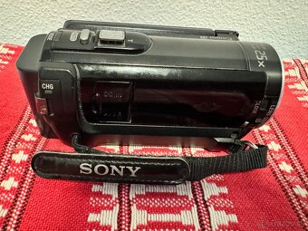 SONY HDR-CX155E - 8