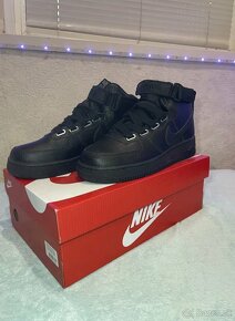 Nike Air Force 1 Black - 8