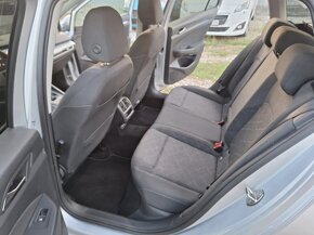 Volkswagen Golf 2.0 TDI - 8