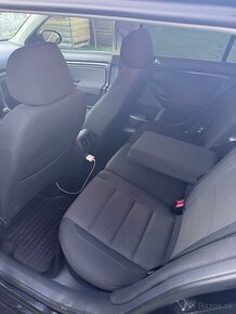 Volkswagen Golf 1.6 tdi - 8