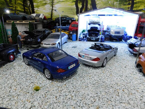 2x model auta Mercedes SL Class cabrio 1:18 Maisto - 8