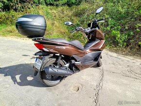 SKÚTER HONDA PCX 125 - 8