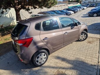 Hyundai ix20 1.4 DOHC CVVT 16V M5 Comfort 90k (benzín) - 8