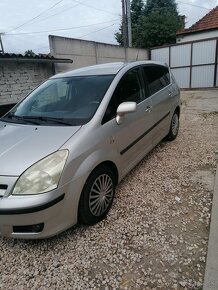 Predám toyota corolla verso 2.0 d4d - 8