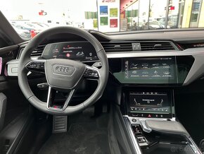 Audi e-tron 55 S-line Quattro 300kW s ťažným zariadením - 8