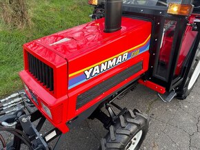 Japonský traktor YANMAR F18D Diesel 3 válec, 18HP - 8