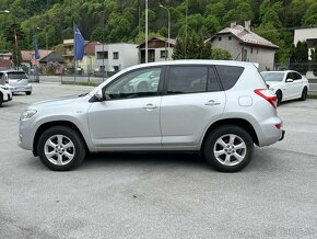 Toyota Rav4 2,2D4D 135000km 1.majiteľ - 8