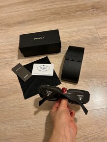 Prada PR 17WS slnečné okuliare - čierne (PR1) - 8