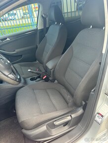 Volkswagen Jetta 2.0 TDI diesel - 8