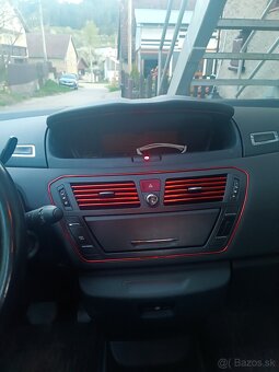 Citroen C4 Grand Picasso - 8