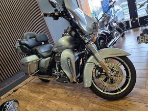 Harley-Davidson Ultra Limited one owner super price - 8