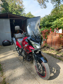 Suzuki DL650 VStrom - 8