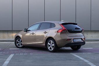 Volvo V40 D2 Powershift AT6 - 8