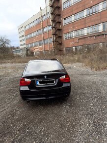 BMW e90 320D - 8