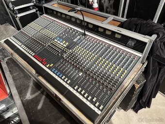 Mix pult Allen Heath GL3000 - 8