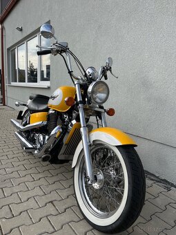 Honda Shadow VT 1100 C2 - 8