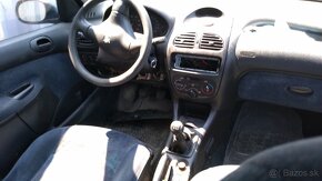 Lacno rozpredám Peugeot 206 1998-2010 na náhradné diely - 8