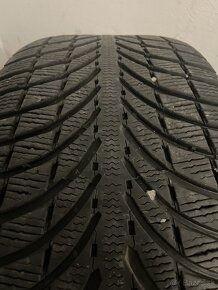 Predám elektróny na zimných gumách Michelin 255/55R18 - 8