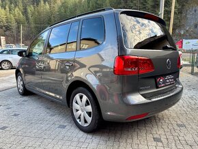 Rezervované Volkswagen Touran 2.0 TDI BlueMotion - 8