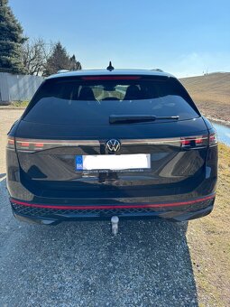 Volkswagen Passat Variant 2.0 TDI R-Line DSG - 8