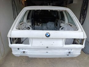 BMW E30 Touring karoséria - 8