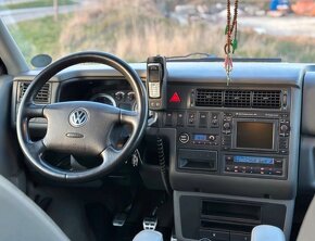 VOLKSWAGEN MULTIVAN T4 2,5 tdi 111 kw Highline - 8