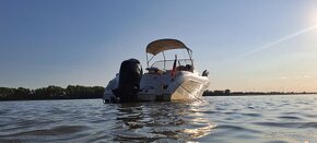 Kajutová lod Quicksilver cruiser + Mercury 115hp. TOP stav - 8