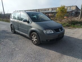 Rozpredám Touran 2006 1.9 TDI 77kw BXE - 8