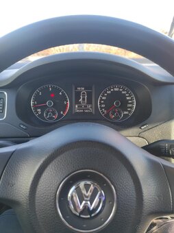 Volkswagen Jetta 1,6 TDI - 8