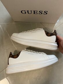 Tenisky guess - 8