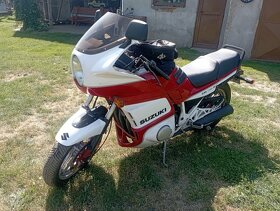 Suzuki GSX 1100 EF - 8