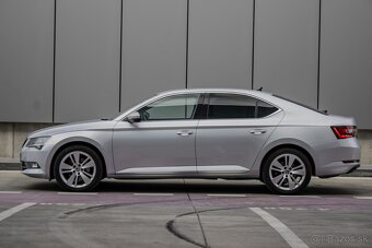 Škoda Superb 2.0 TDI 190k 4x4 Style DSG - 8