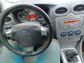 FORD FOCUS COMBI 1.6 TDCI - 8