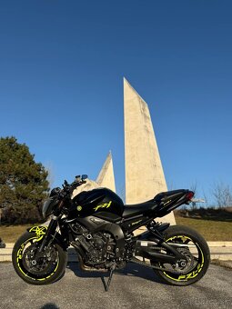 Yamaha Fz1 - 8