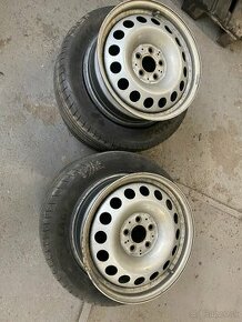 Predám pneu a plechové disky 225/55 R17 - 8